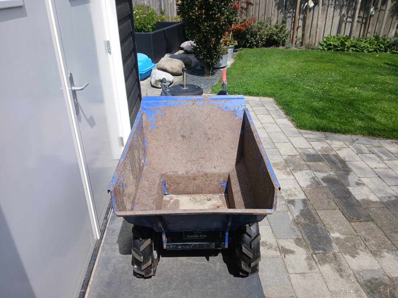 Motorkruiwagen muck truck hmax