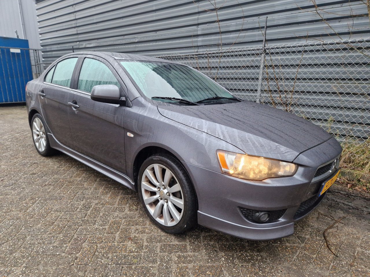 Mitsubishi Lancer Sports Sedan 1.8 Instyle