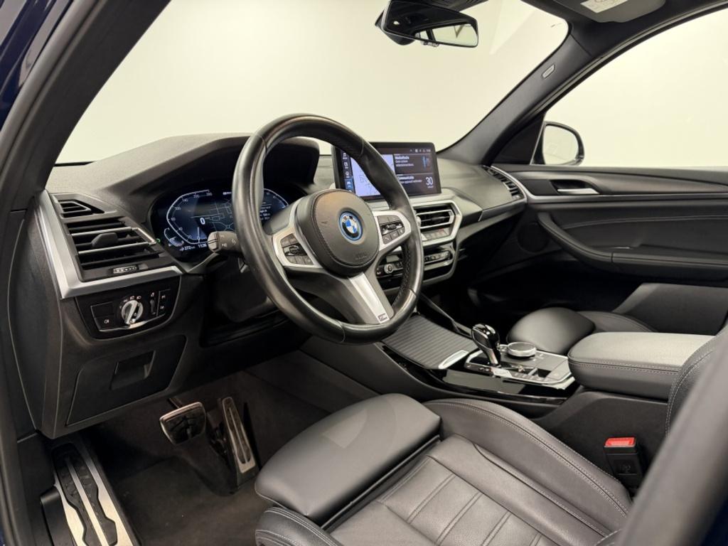BMW X3 xdrive30e high executive | panoramadak | memory | tansanitblau |