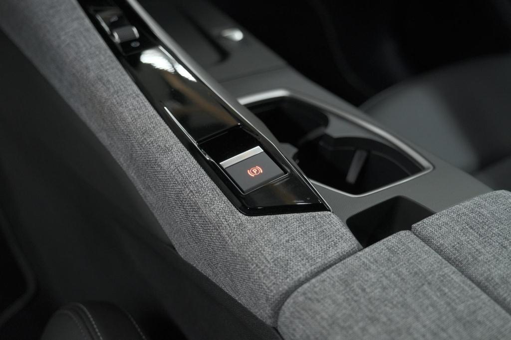 Peugeot 3008 1.2 hybrid 145 gt | elektrische kofferklep | camera | adaptiev