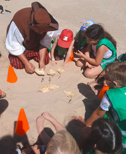 Kinderfeestjes schat zoeken met Zeeroverskapitein Dirkie Duit