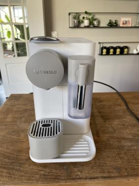DeLonghi Nespresso Lattissima koffiemachine