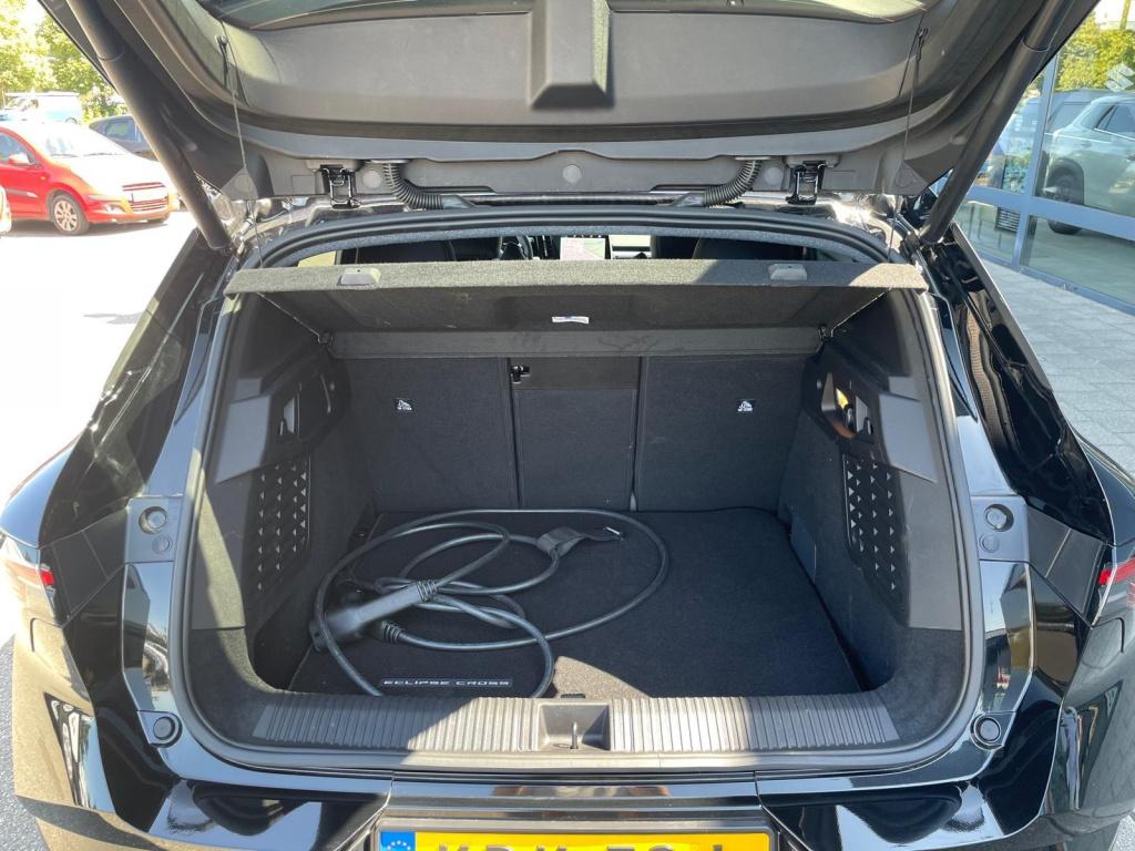 Mitsubishi Eclipse Cross intense+ 87 kwh