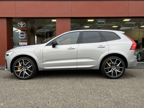 Volvo XC60 2.0 t8 plug-in hybrid awd polestar engineered | bowers&wilkins |