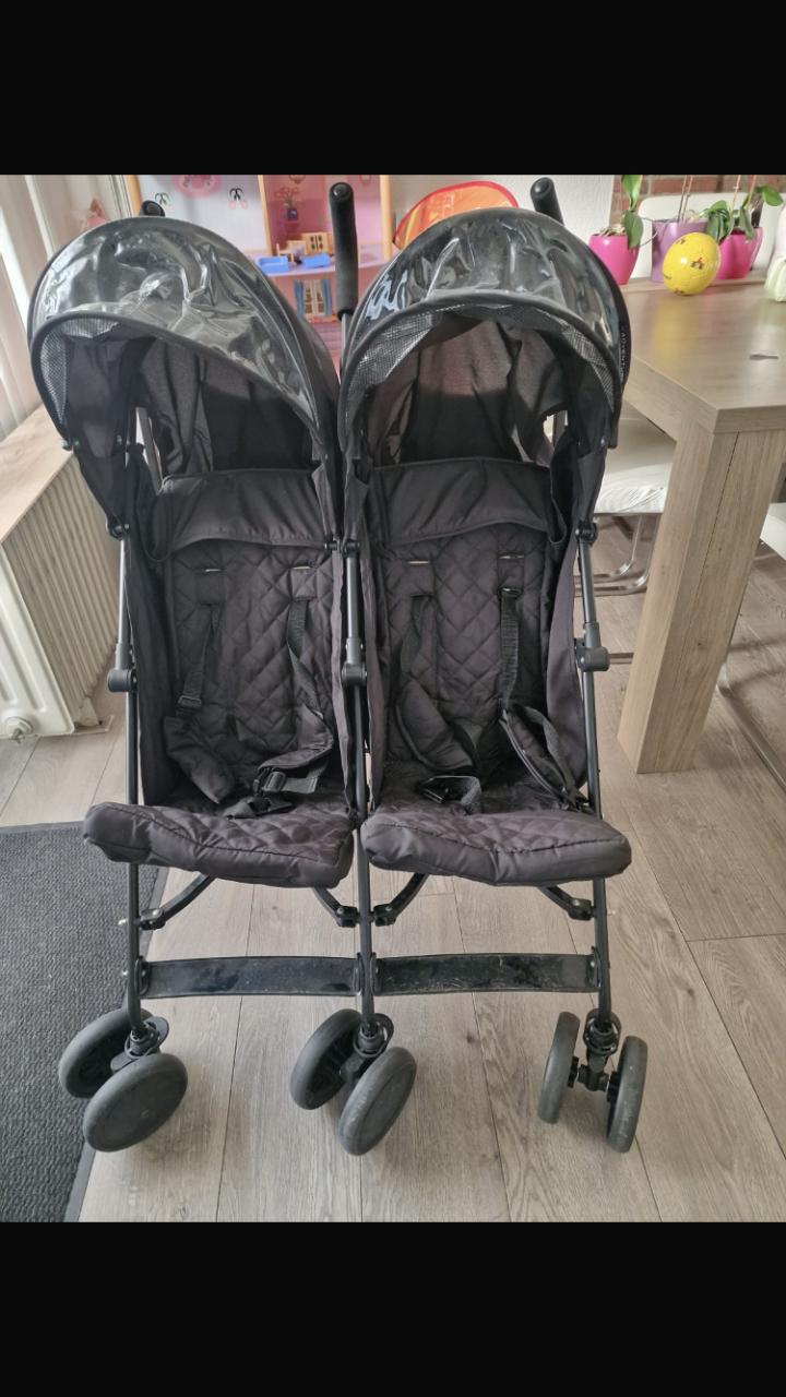 Dubbele kinderwagen