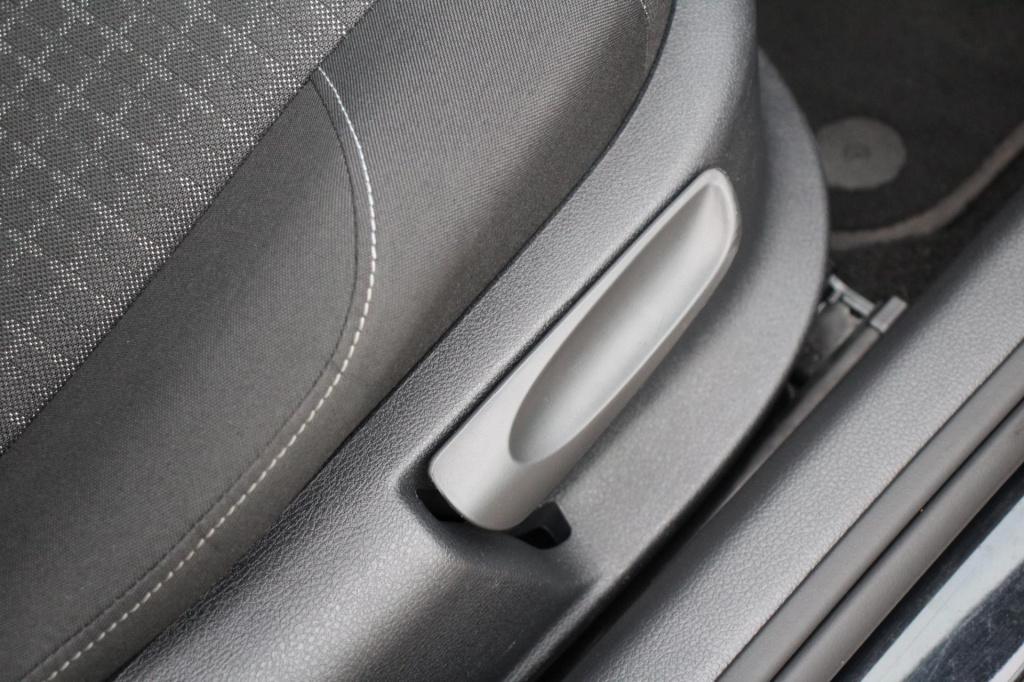 Volkswagen Polo 1.0 mpi comfortline - 5drs - stoel verwarming - pdc rondom 