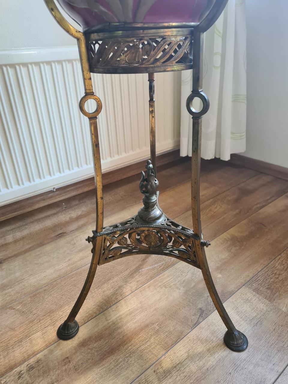 Antieke bloempot art nouveau