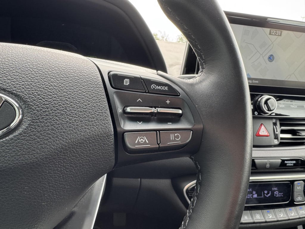 Hyundai I 30 1.0 t-gdi mhev comfort smart | navigatie full-map | camera | a