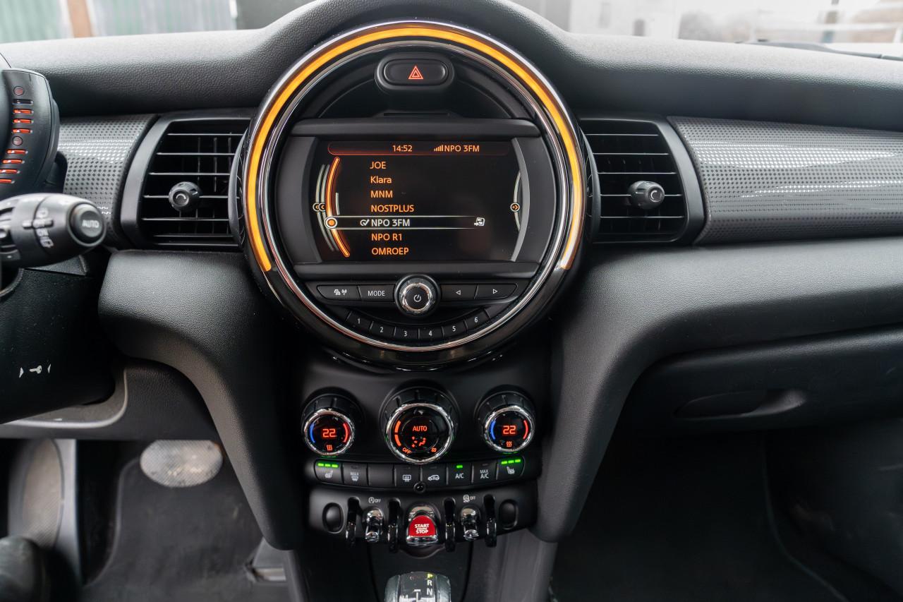 Mini Cooper 1.5 AUT - Sport stand