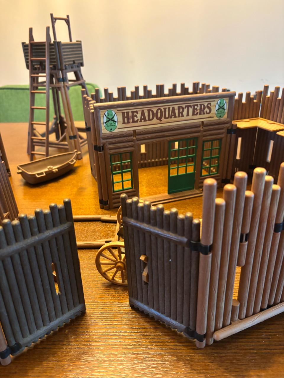 Playmobil fort randall