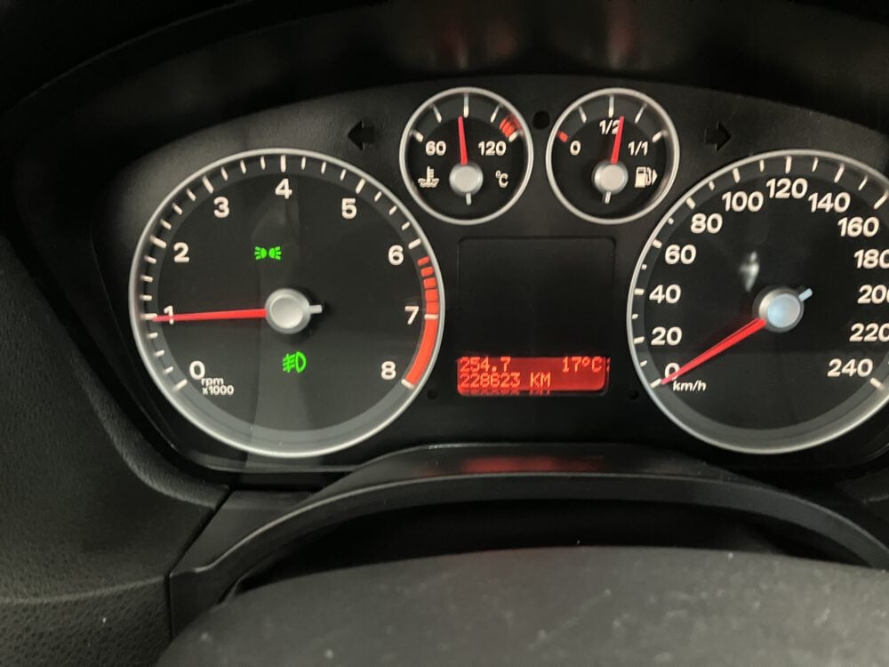 Ford Focus 2.0-16V Futura