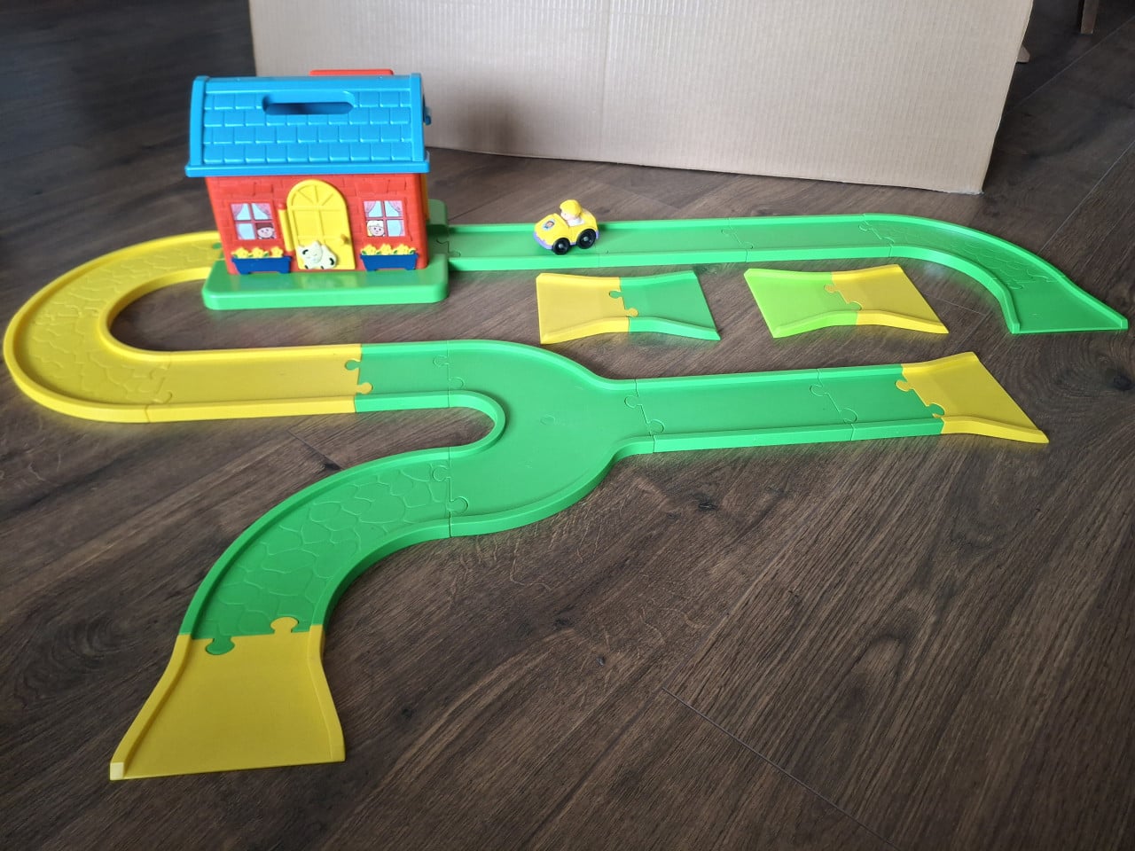 Autobaan + Huisje + Autootje