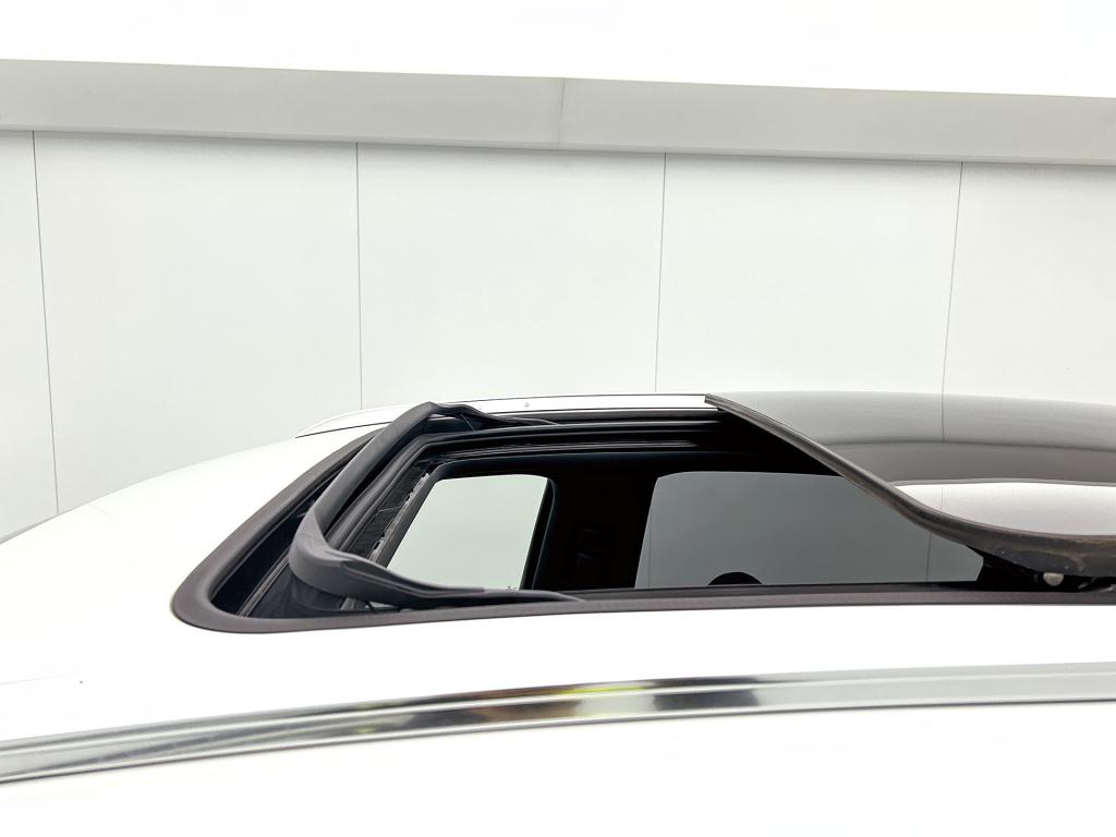 Ds Ds 7 crossback e-tense awd 300pk automaat rivoli | zwart leder | adaptie