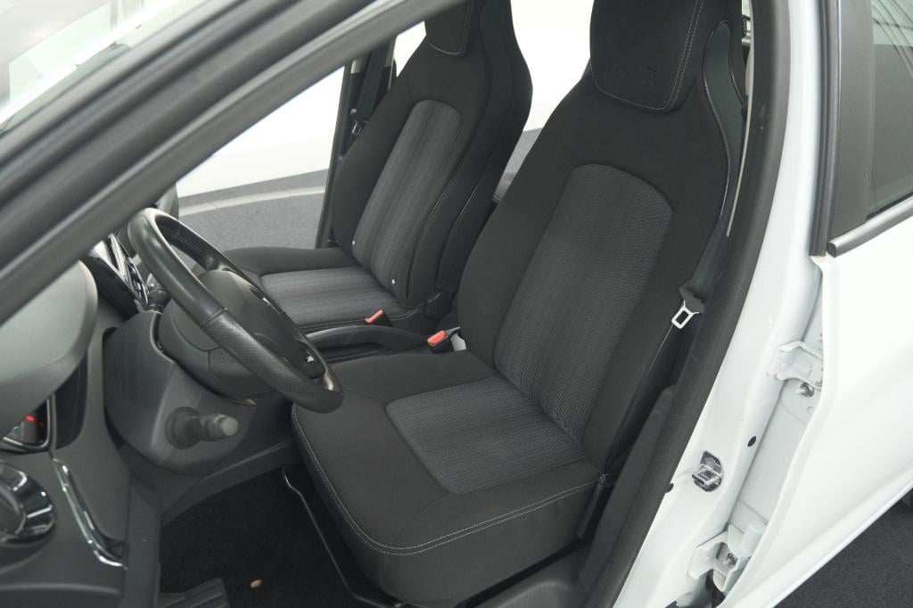 Renault Zoe q90 intens quickcharge 41 kwh | huuraccu | navigatie | parkeers