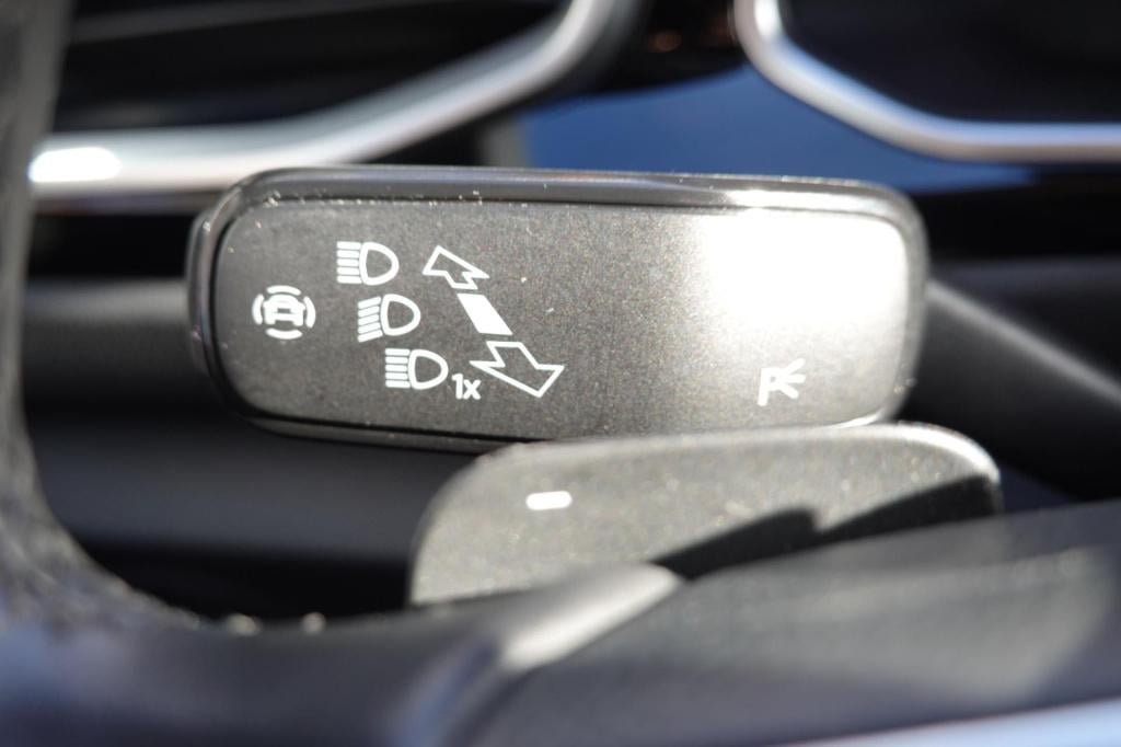 Volkswagen T-roc 1.5 tsi r-line edition