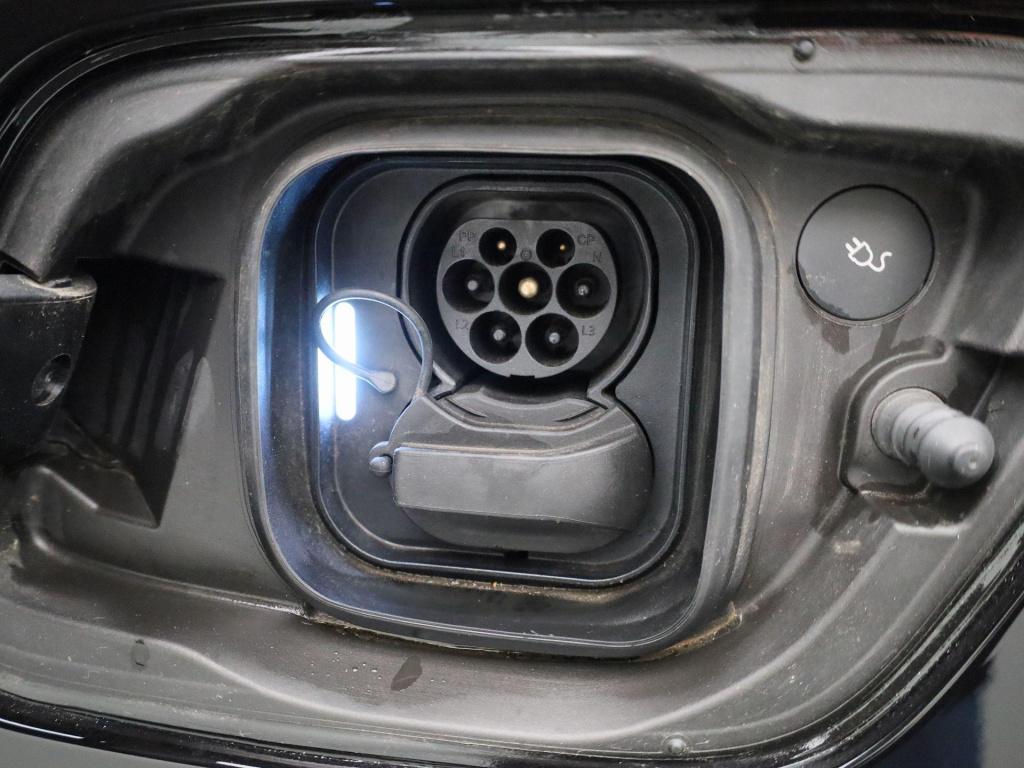 Volvo XC40 recharge core | automaat | apple carplay / android auto | virtua
