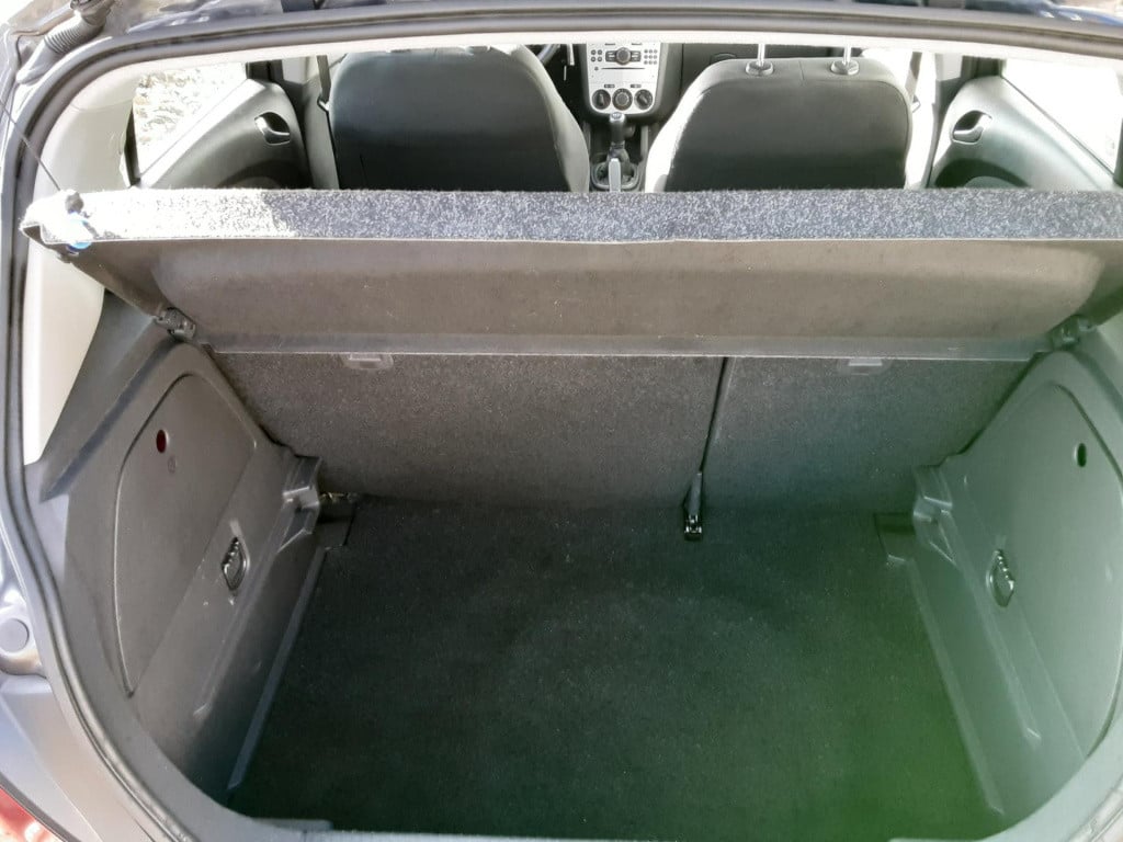 Opel Corsa 1.2-16v cosmo