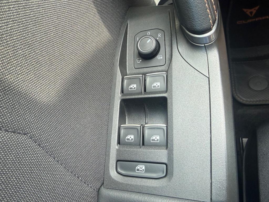 Cupra Leon Sportstourer 1.4 e-hybrid vz adrenaline