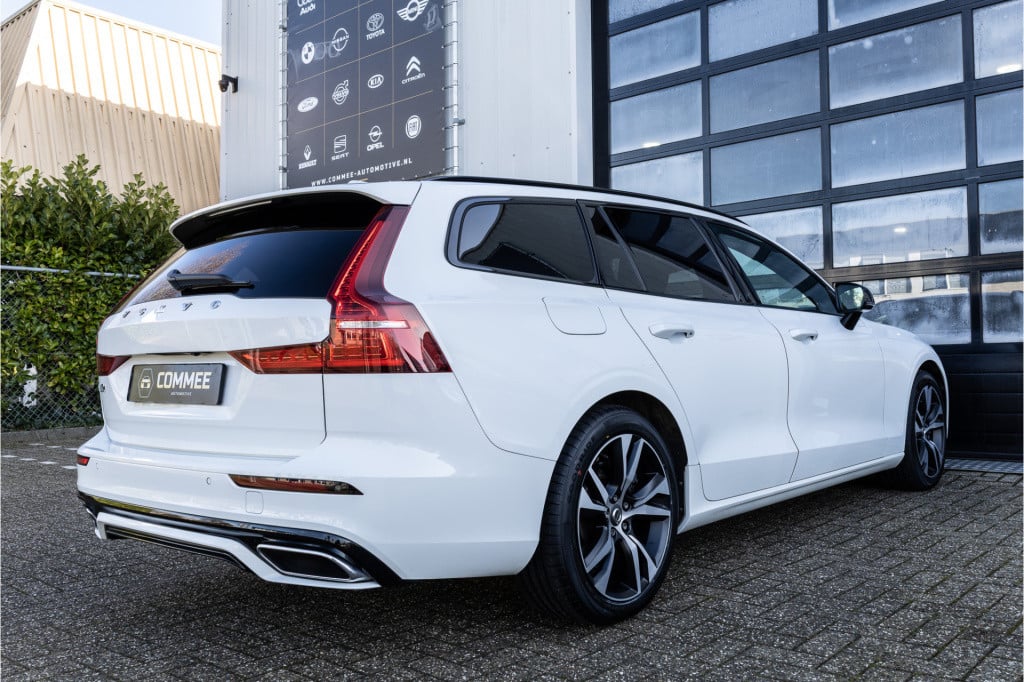 Volvo V60 2.0 t6 recharge awd r-design ✅trekh✅h&k✅stoelverw✅getint glas