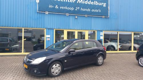 Opel SIGNUM 2.2-16v Sport automaat !! 5 deurs bj:2006 airco leer