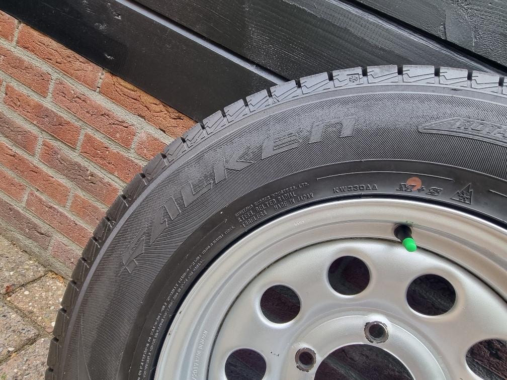 Set winterwielen Suzuki Vitara/ Jimny/ Samurai