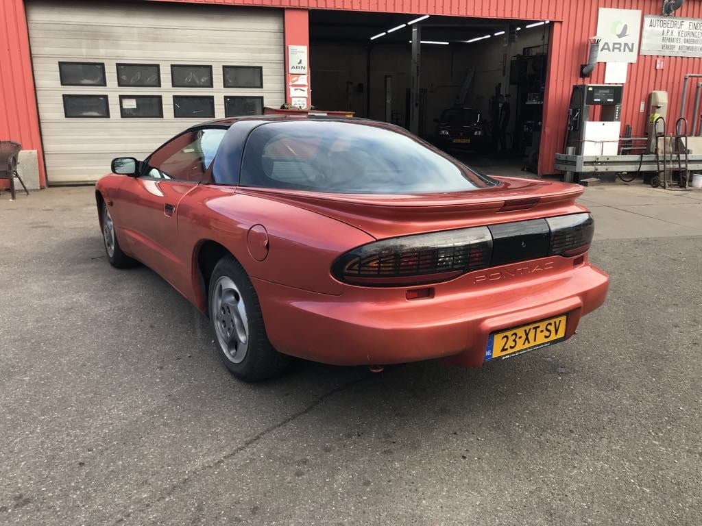 Pontiac Firebird 3.4 v6 formula