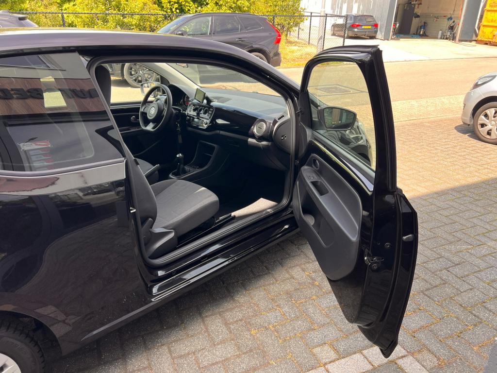 Volkswagen UP! 1.0 move up! bluemotion