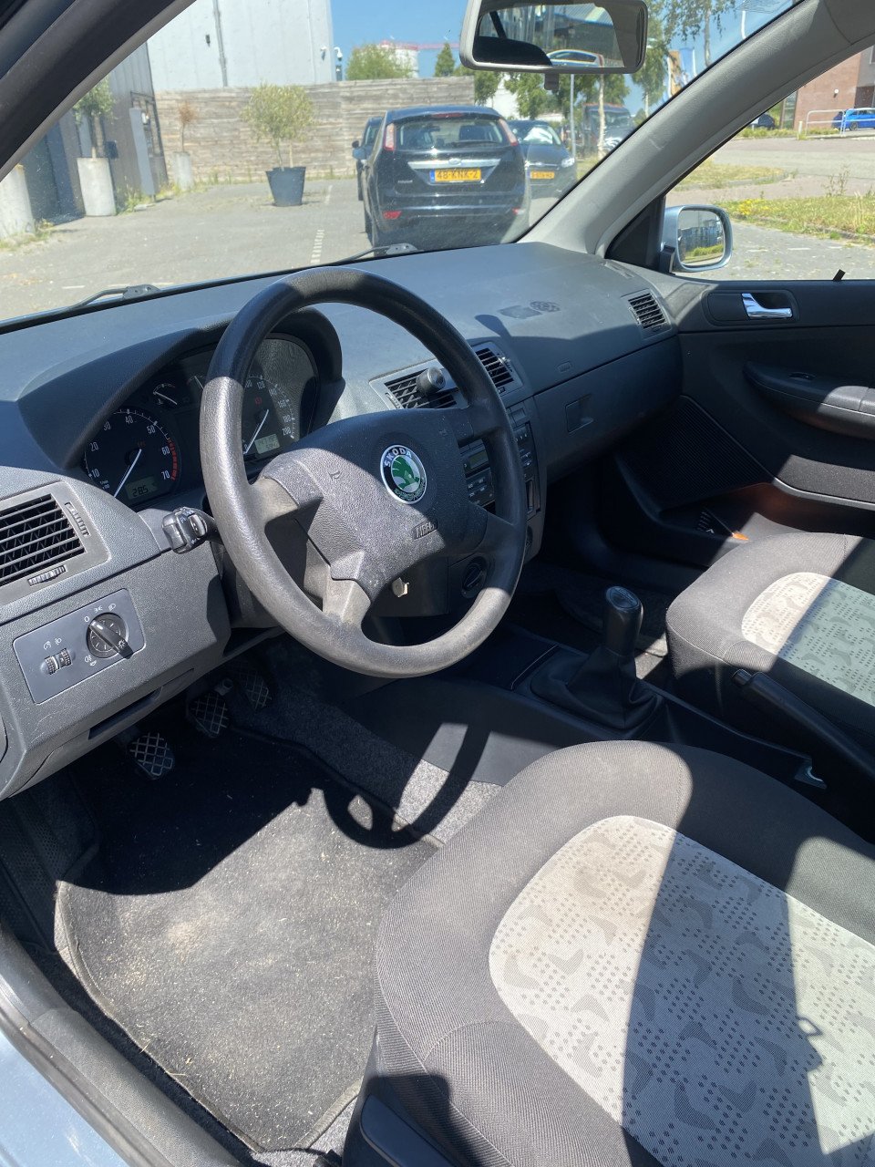 Skoda Fabia 1.4 55KW 2003 Grijs NAP | NIEUWE APK!