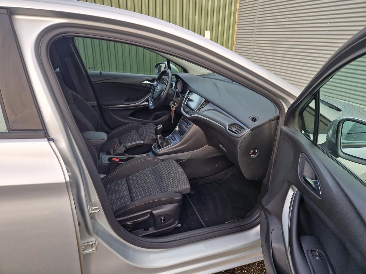 Opel Astra 1.6 CDTI Innovation