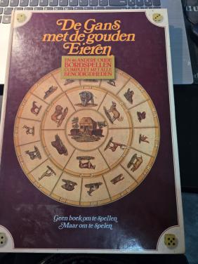 Boek:De gans met de gouden eieren en 46 andere oude bordspellen 1974 1edruk