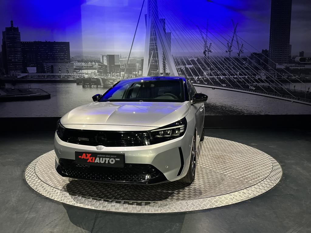 Opel Corsa 1.2 turbo gs *carplay*camera*led*