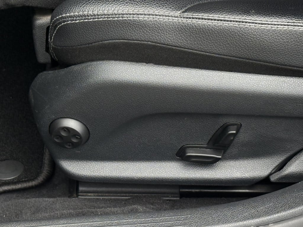 Mercedes-Benz C-Klasse estate 180 amg | trekhaak | leder | camera