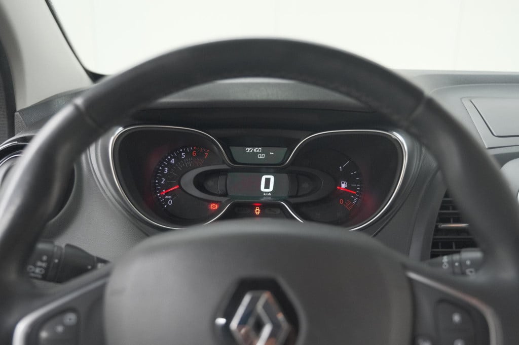 Renault Captur tce 90 intens | trekhaak | camera | dodehoekdetectie | navig