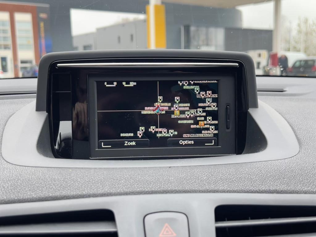 Renault Megane 1.2 tce limited | nav | trekhaak | climate control | radio |