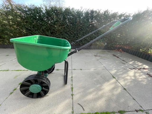 Duwmodel Strooiwagen / strooibak