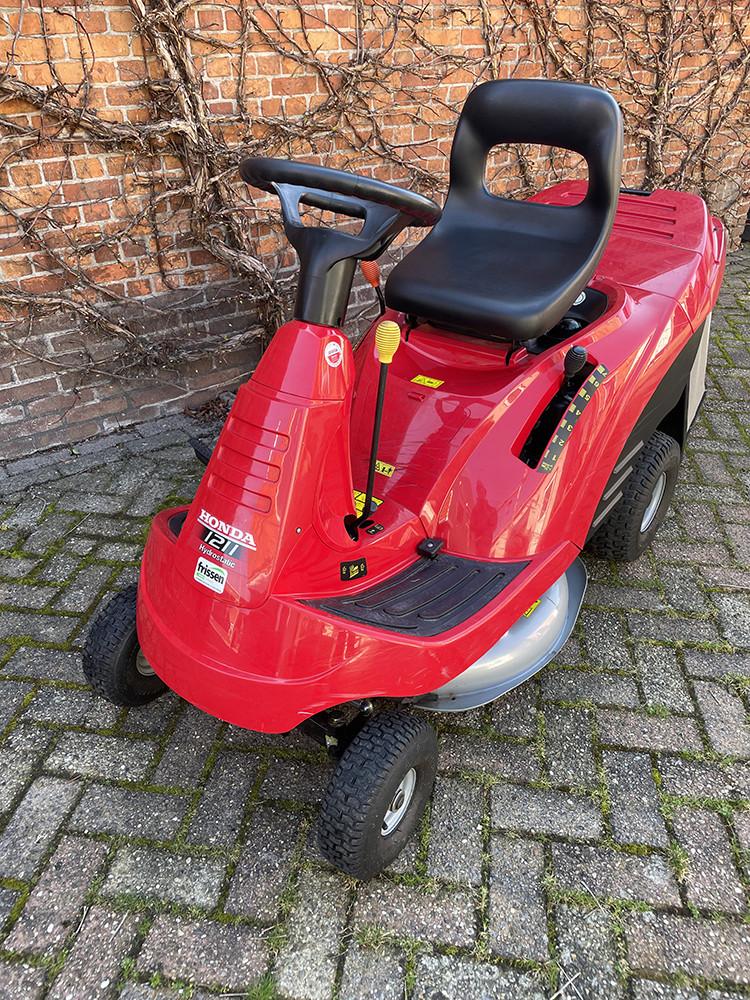 Te koop hele nette Honda zitmaaier 1211