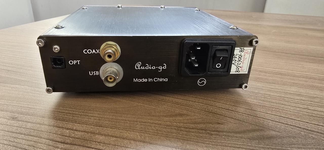 Audio-gd Sparrow koptelefoon versterker met geintegreerde DAC