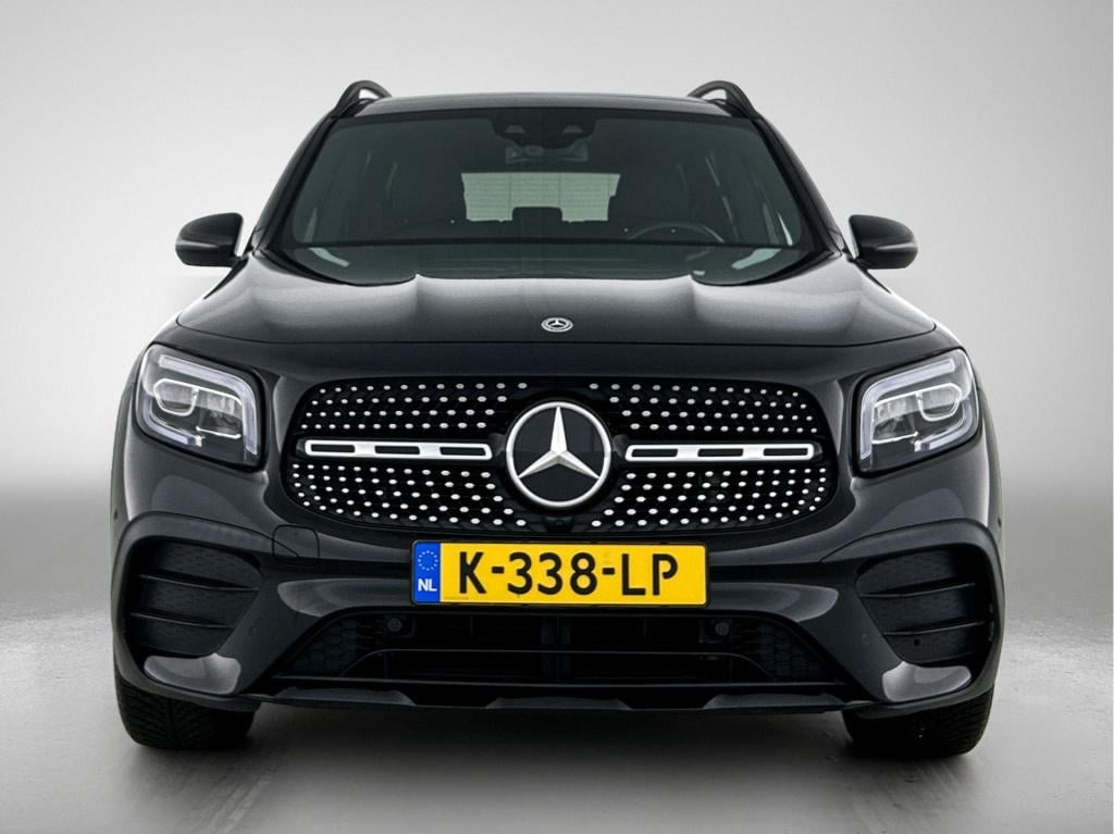 Mercedes-Benz Glb 180 business solution amg | panoramadak | sfeerverlichtin