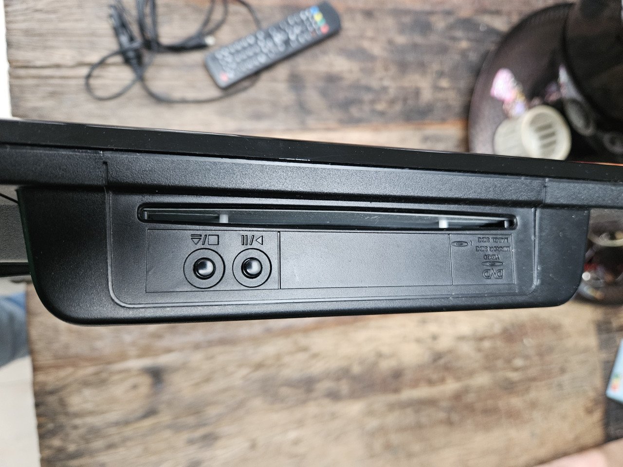 Akai 19 inch 12V tv camper/caravan