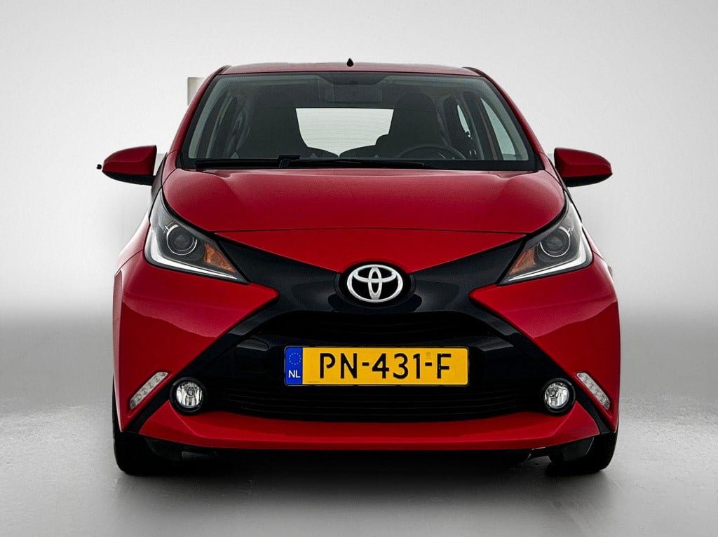 Toyota Aygo 1.0 vvt-i x-play | camera | bluetooth | airco