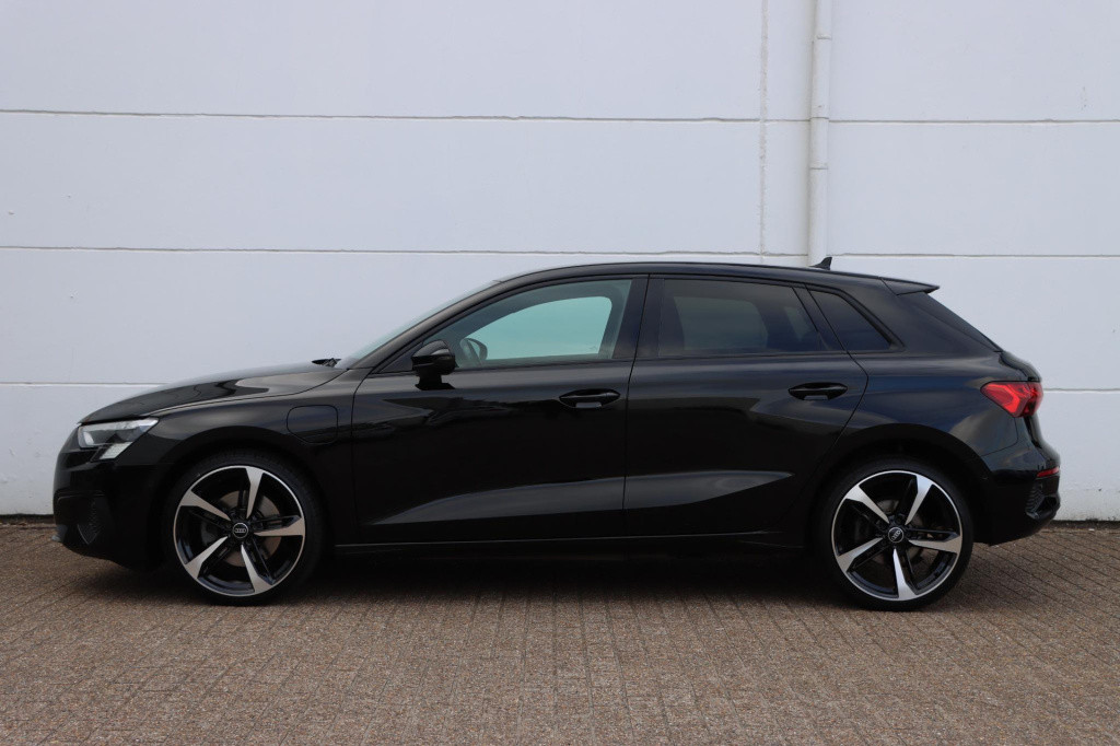 Audi A3 sportback 40 tfsi e s edition 204pk s-tronic