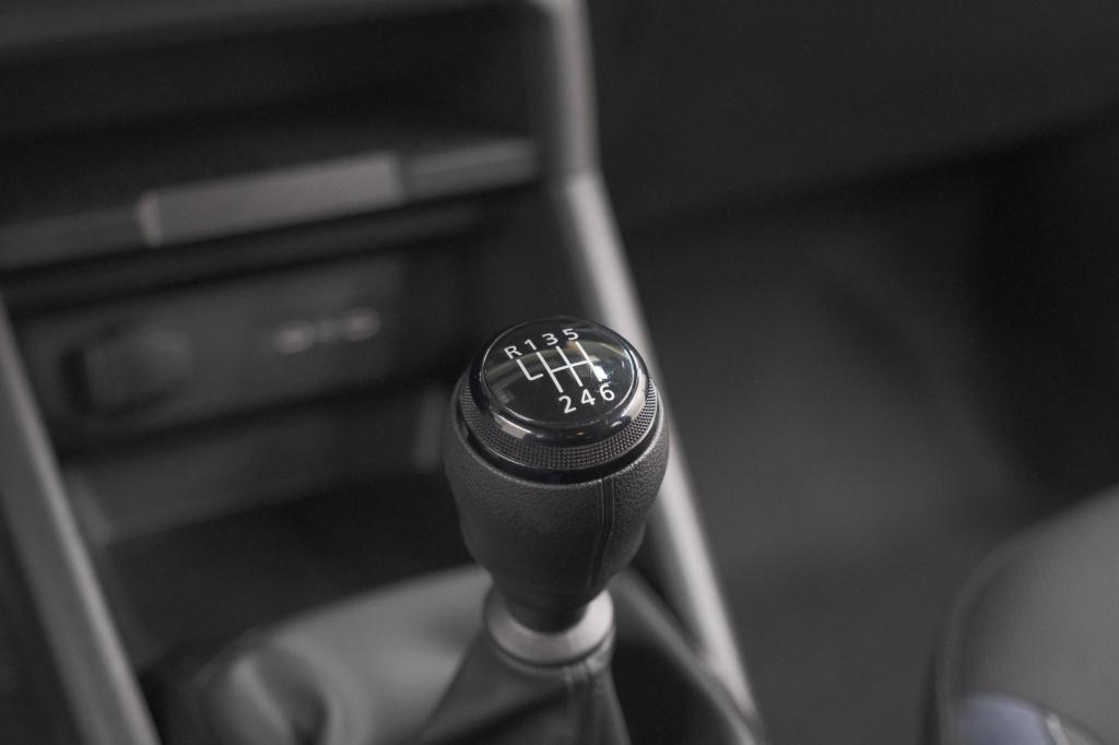 Dacia Duster mild hybrid 130 expression | camera | stoelverwarming | apple 
