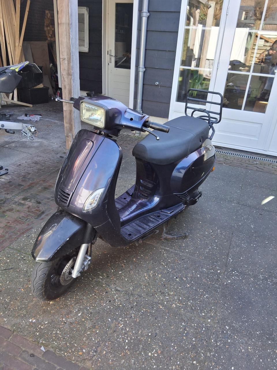 Agm vx50 opknapscooter