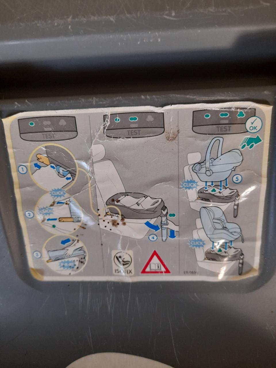 Autostoel  0 / 18 kg (in goede nette staat )