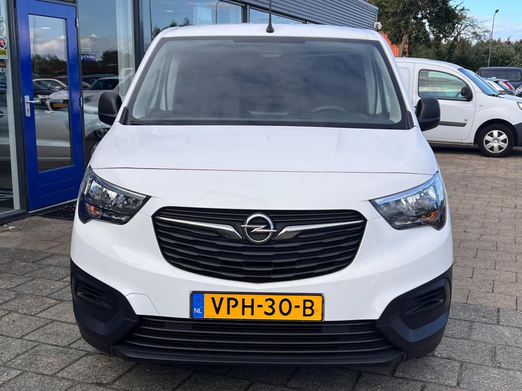 Opel Combo 1.5d l1h1 edition, trekhaak enz...