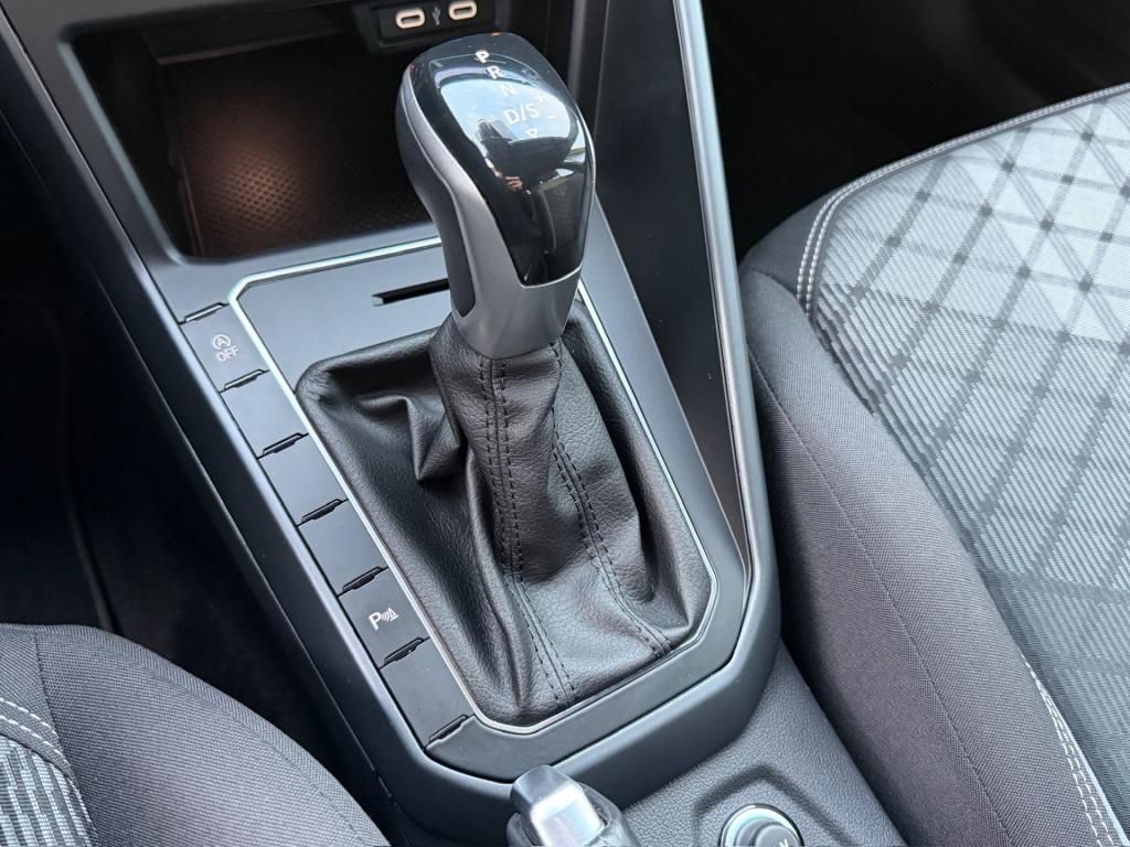 Volkswagen Polo 1.0 tsi dsg r-line | led gril | iq light | camera | stoelve