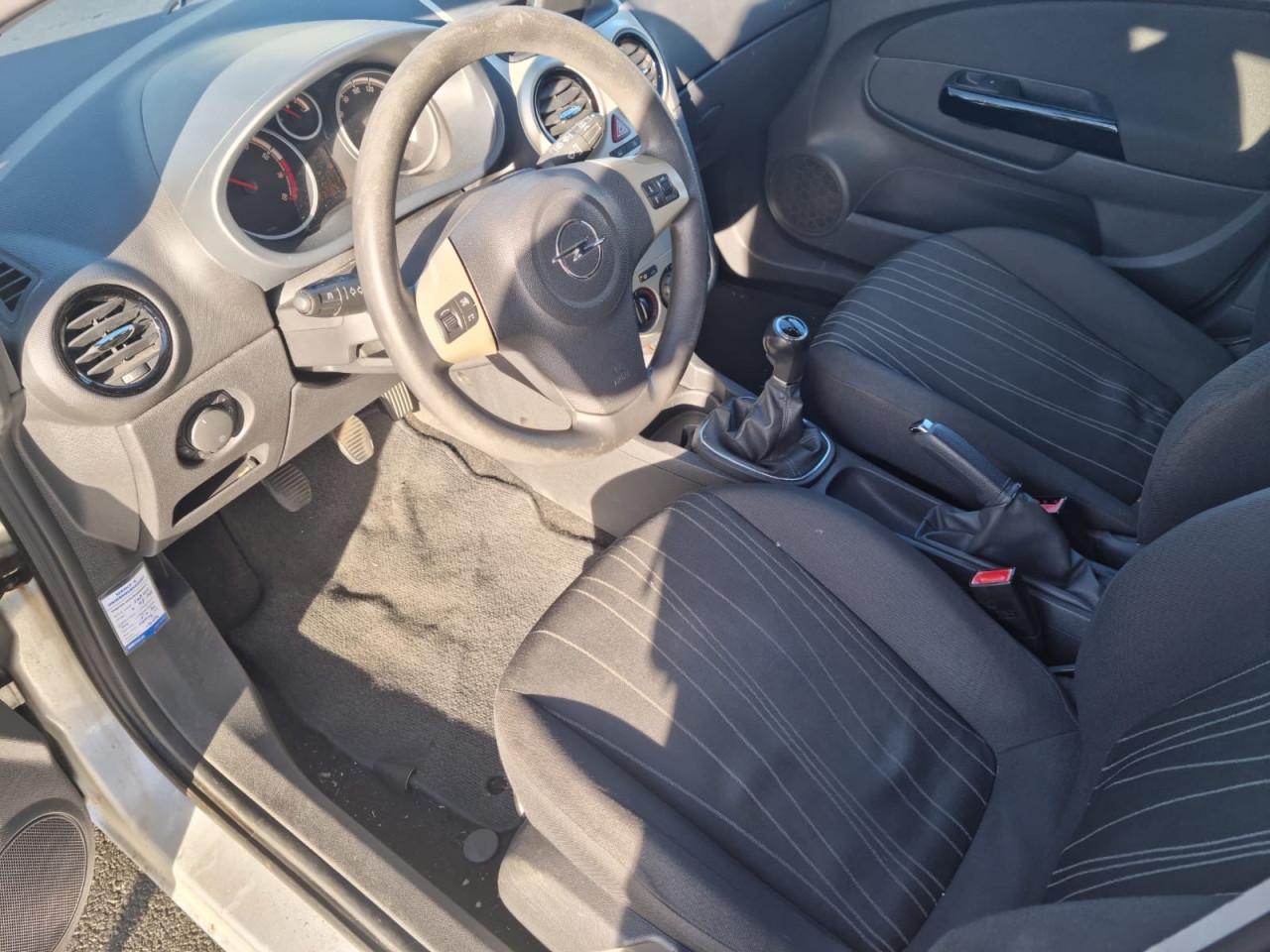 Opel corsa 1.2i twinsport bouwjaar 2008 apk 9-2026 5 deurs