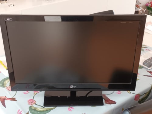 24 inch ( 60 cm) Full HD LED TV , merk MT Logic, type LE247006MT