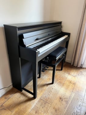 Yamaha CLP 585 b digitale piano - Zeer mooi!