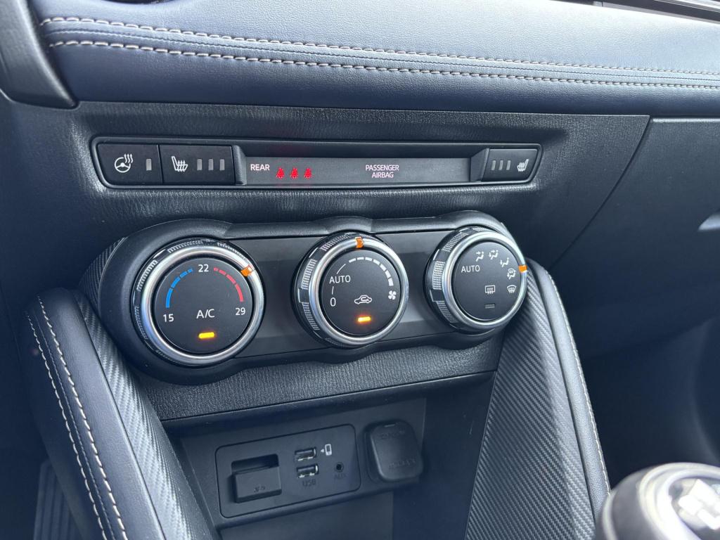 Mazda 2 1.5 skyactiv-g luxury i-activesense pack, nl-auto!